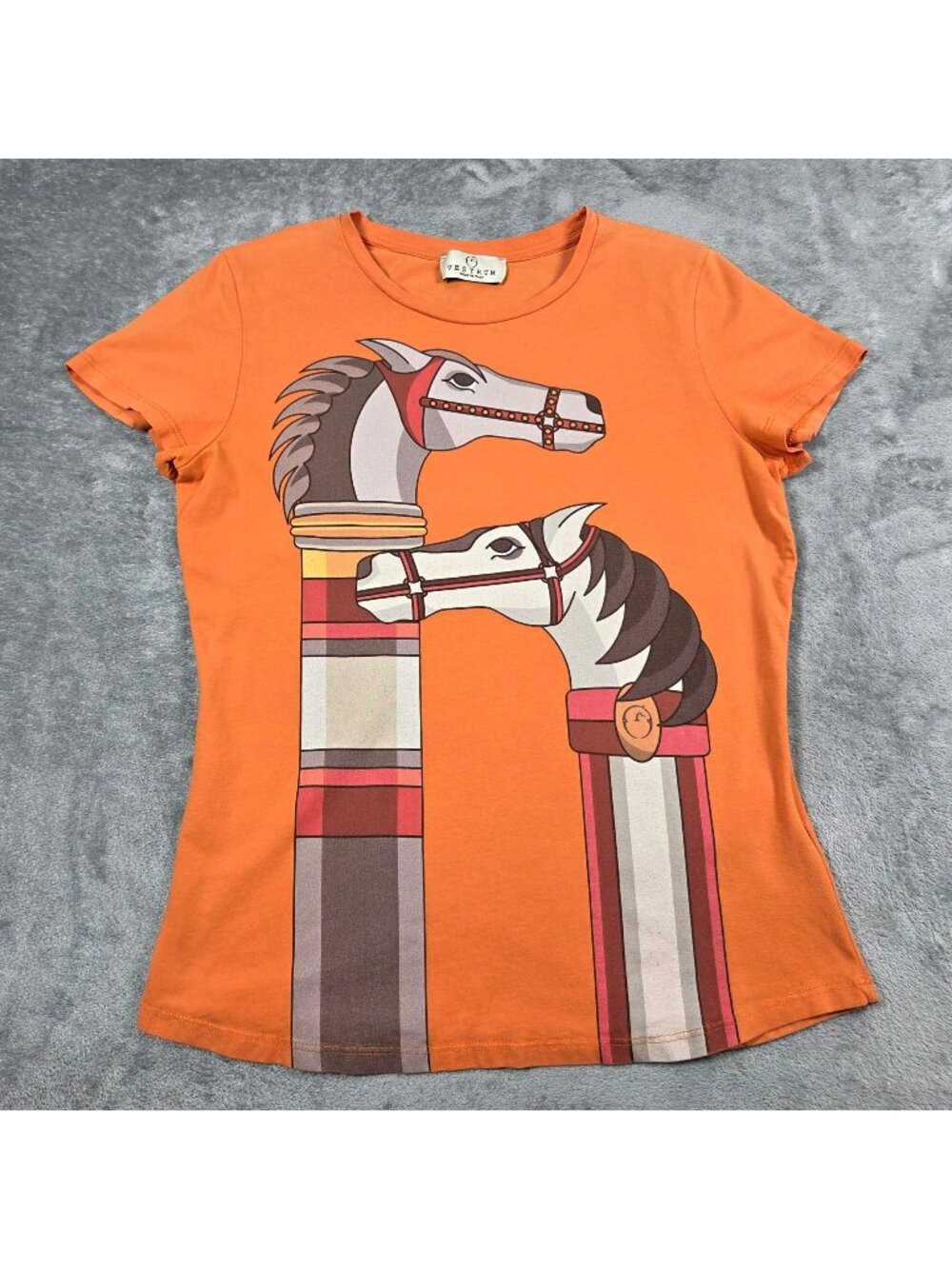 Vestrum Top Large Orange Equestrian Horse Riding Fitted Tee 36" Chest Italy READ